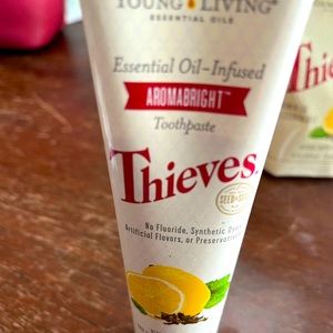 Young living Thieves essential oil -infused Aromabright tooth paste